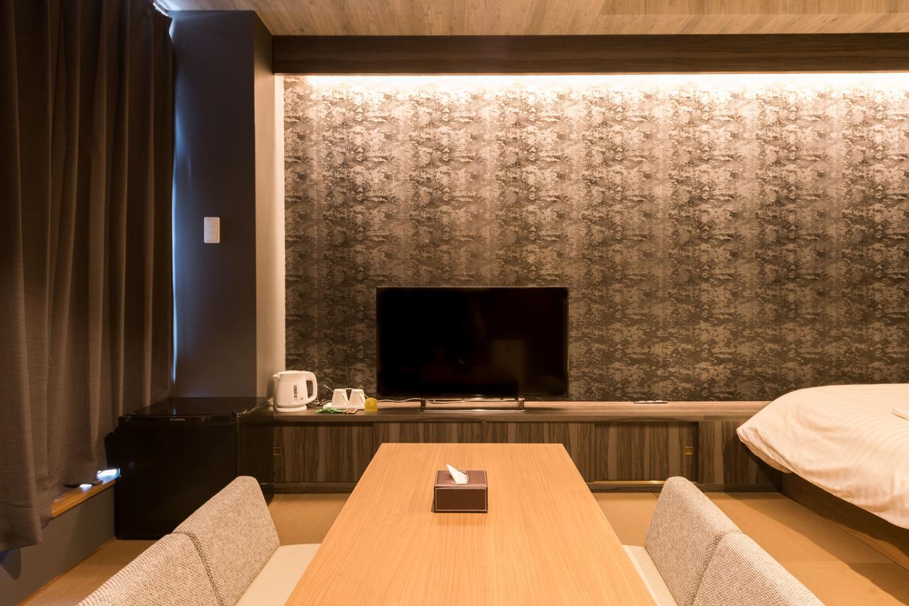 Floral Hotel Shinsaibasi Ōsaka Extérieur photo